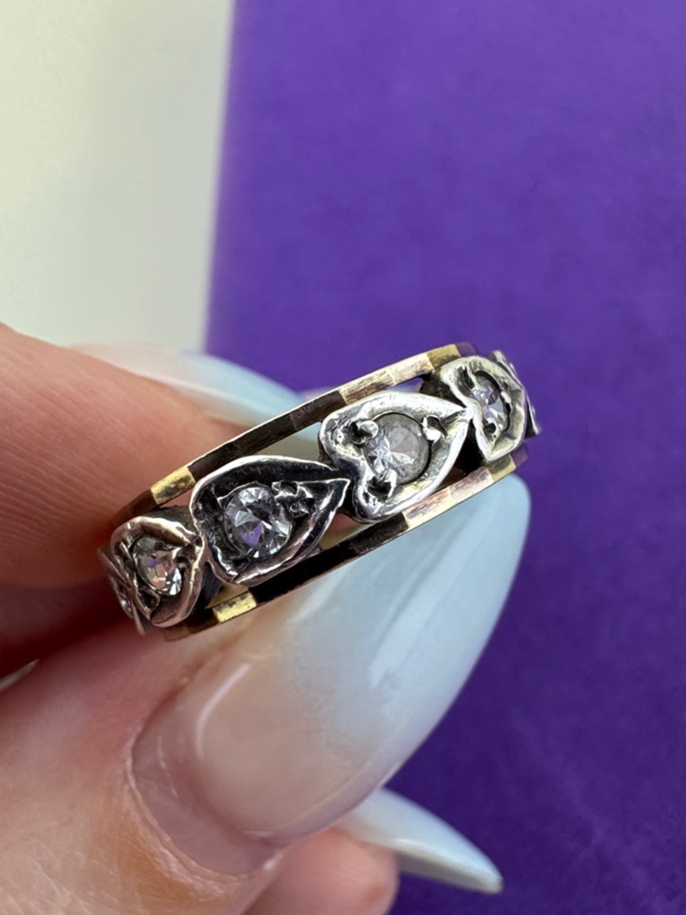 💛 Vintage 9k Gold & 925 Heart & Diamond Paste Band Ring | Heirloom Chic - Picture 6 of 6